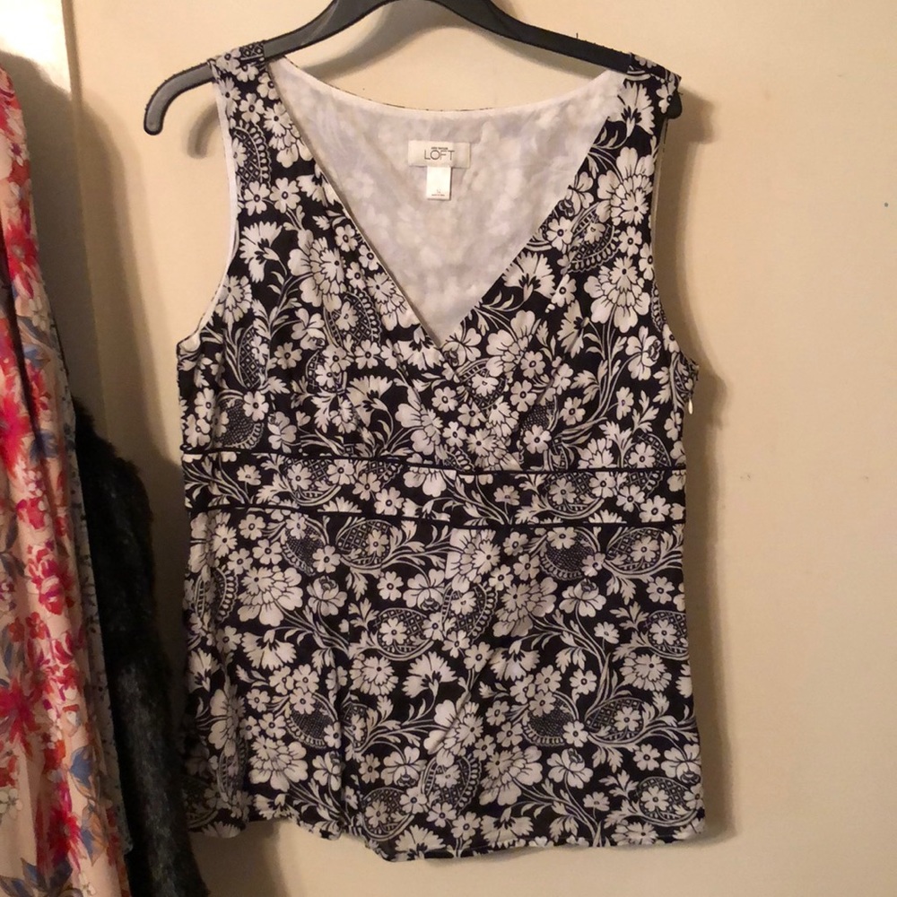 Black & White Sleeveless Top